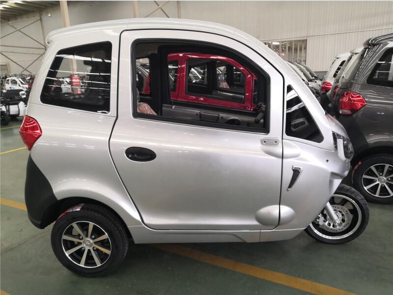 EEC enclosed passenger cabin scooter 3 wheel electric tricycle adult