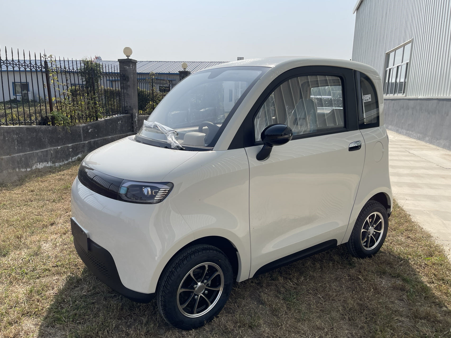 New design eec coc approved adult 4 wheel electric cabin scooter car 