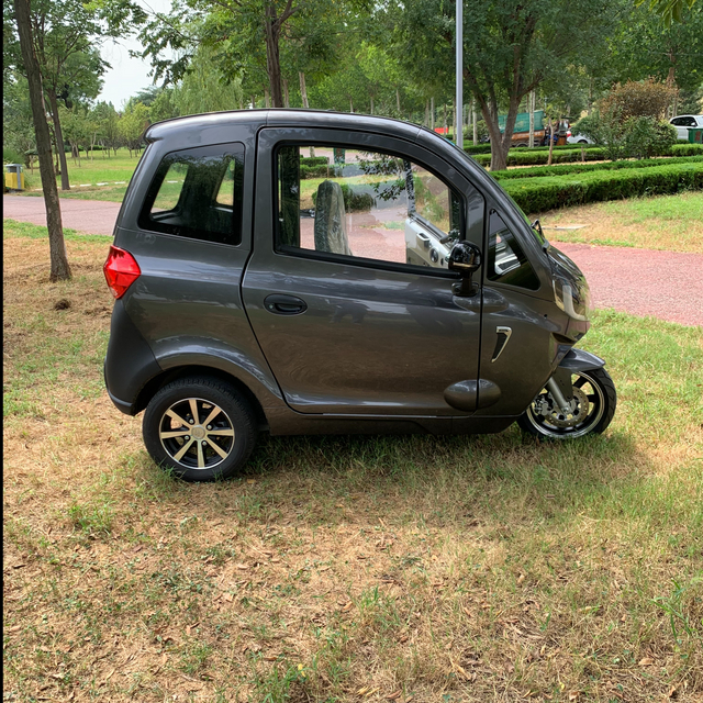 EEC hot sale enclosed passenger cabin scooter 3 wheel electric tricycle for adult