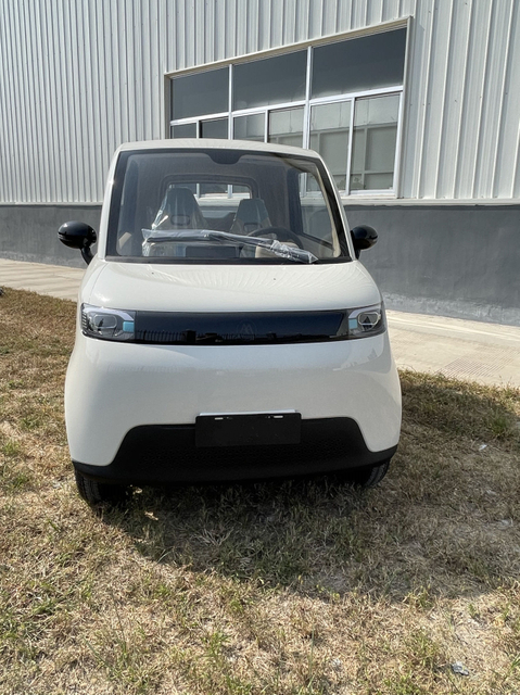 New design eec coc approved adult 4 wheel electric cabin scooter car 