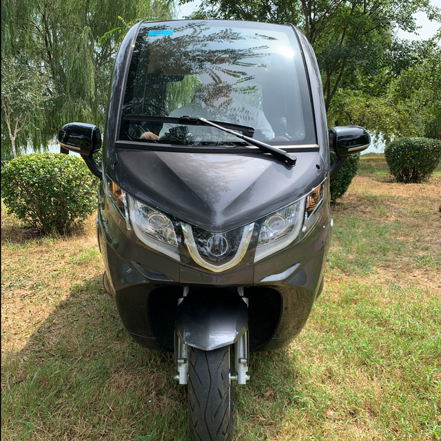 Passenger enclosed eec coc hot 3 wheel electric tricycle for adult cabin scooter