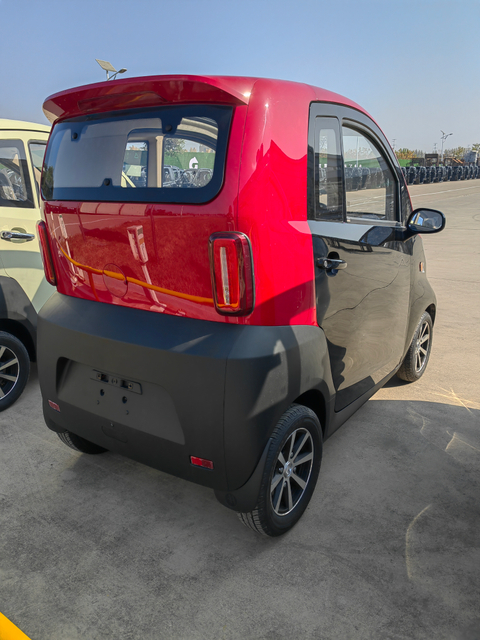 Enclosed eec 4 wheel electric cabin scooter car for adult