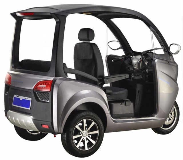 Leisure time electric cabin scooter 3 wheel electric tricycle for adult 