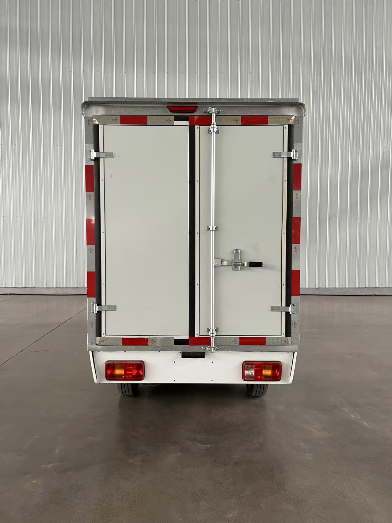 New 4 wheel electric cargo car for adult eec approved