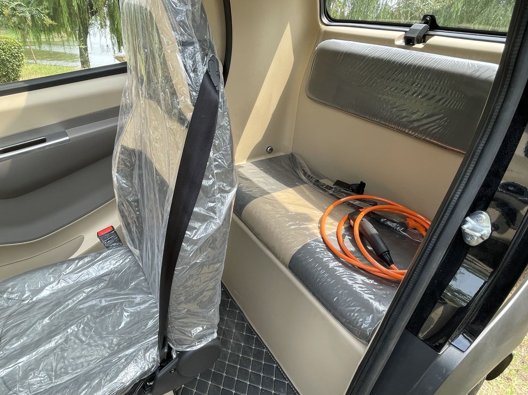 EEC passenger 4 wheel enclosed electric cabin scooter car 