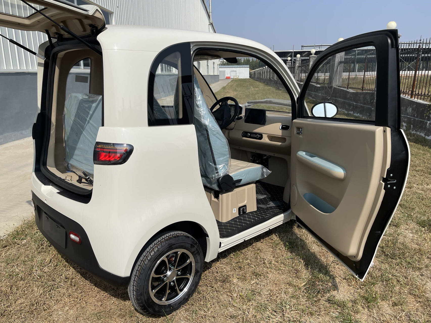  New eec approved 4 wheel electric cabin scooter car for adult
