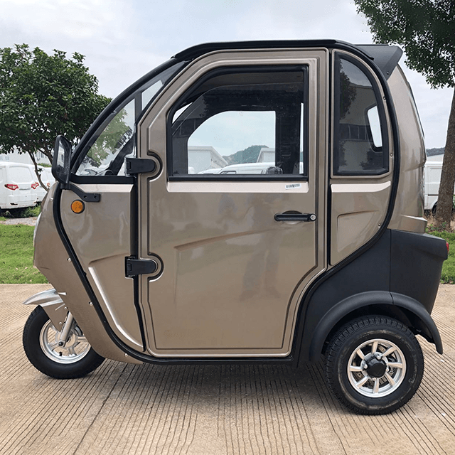 YJYY enclosed cabin scooter 3 wheel electric trike for adult 